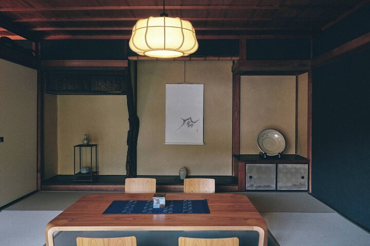 Room 48 of 79