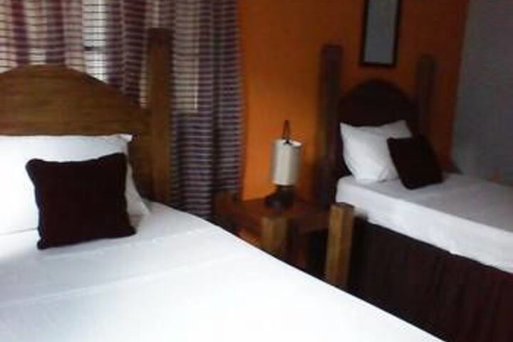 Room 9 of 25