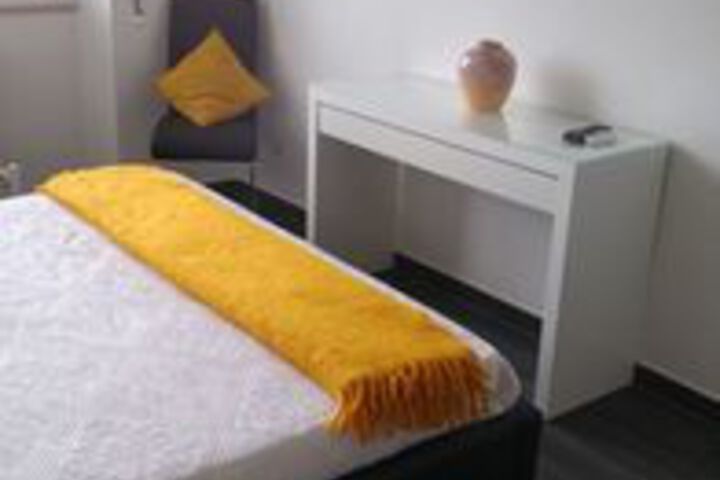 Room 21 of 27