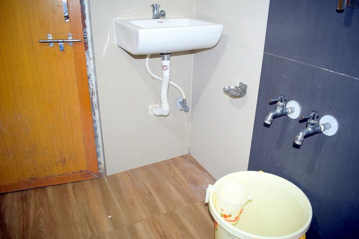 Clean Restrooms