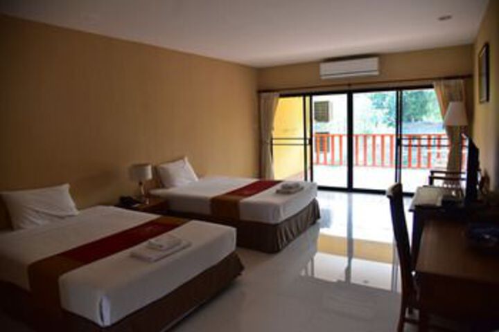 Room 19 of 37