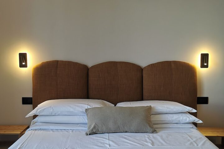 Room 2 of 54
