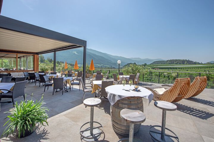 Sundeck 56 of 65