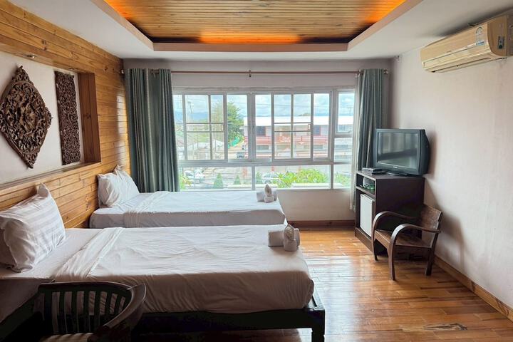 Room 25 of 121