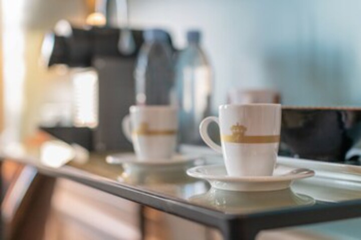 Breakfast/Coffee Service 11 of 31