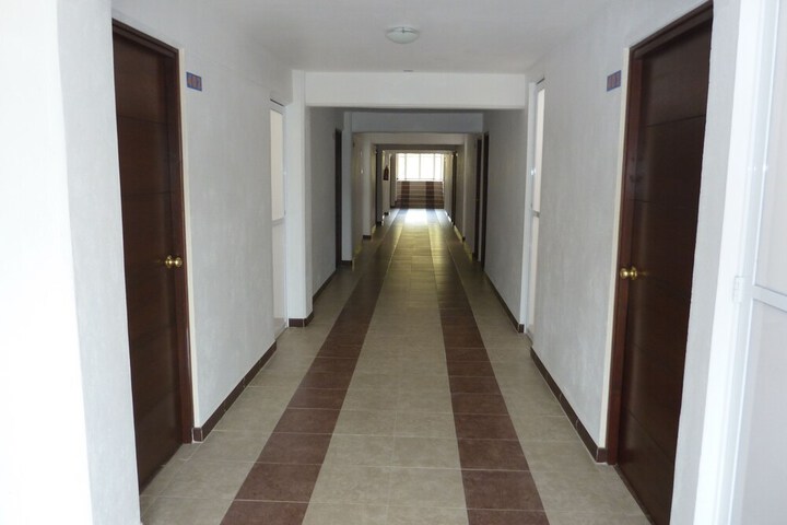 Ballroom/Hall 37 of 48