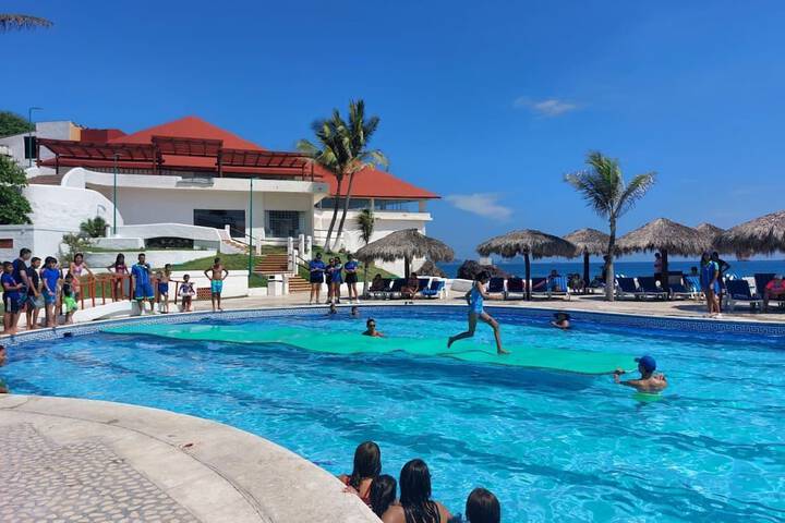 Surfing/boogie boarding