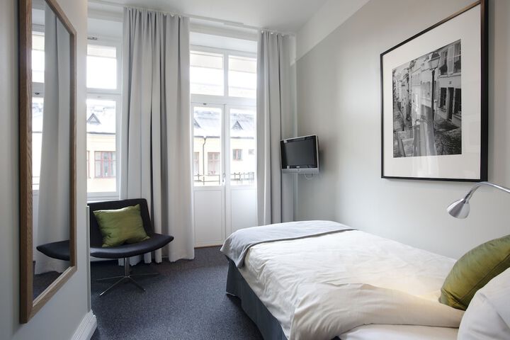 Room 15 of 57