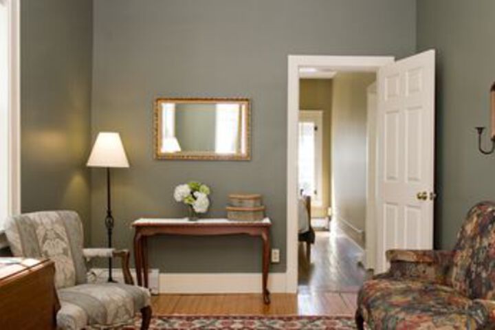 Room 44 of 51
