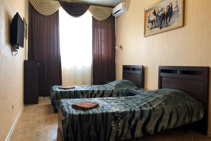 Room 27 of 65