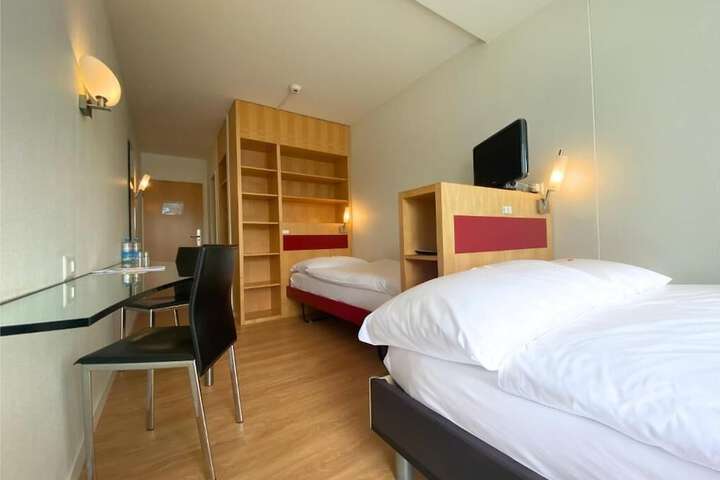 Room 7 of 23