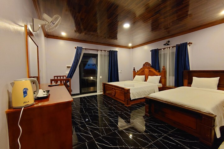 Room 4 of 22