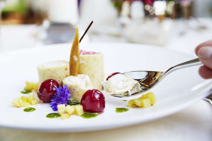 Dining 105 of 129