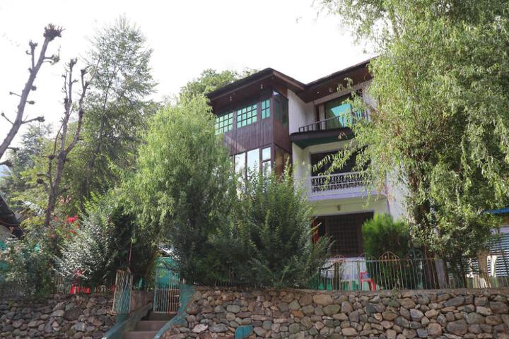 OYO 18770 Hotel Indian Palace