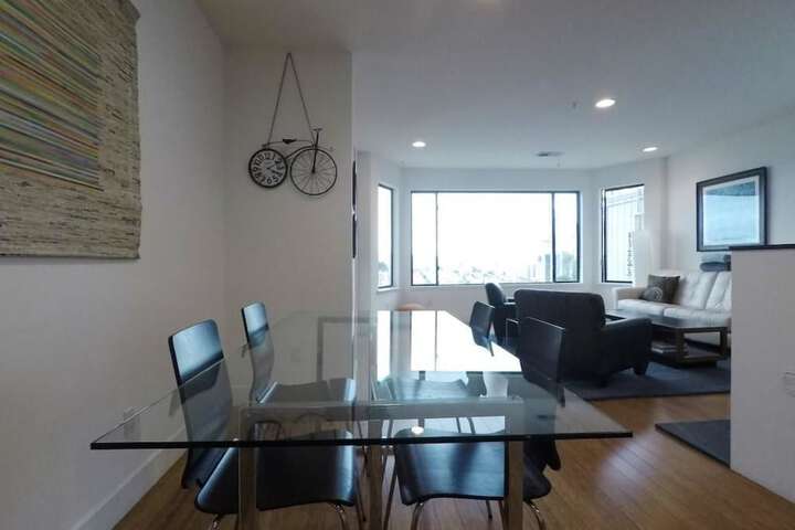 Room 6 of 21