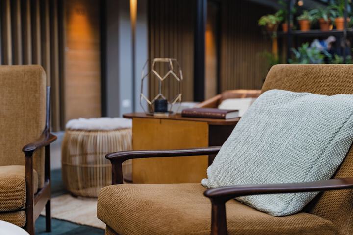 Guest Lobby