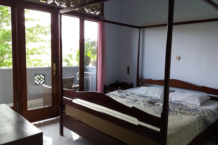 Room 9 of 56