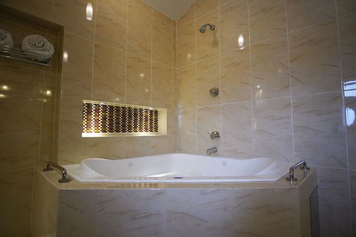Room 18 of 57