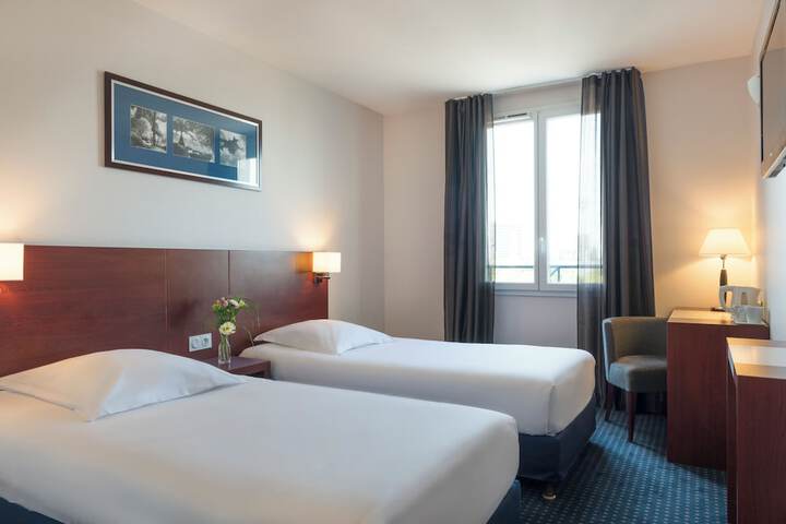 Exterior of Plessis Parc Hotel