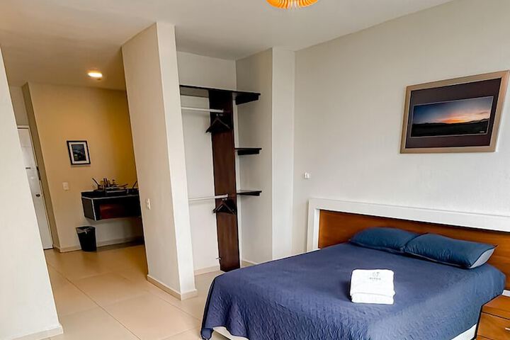 Room 33 of 121