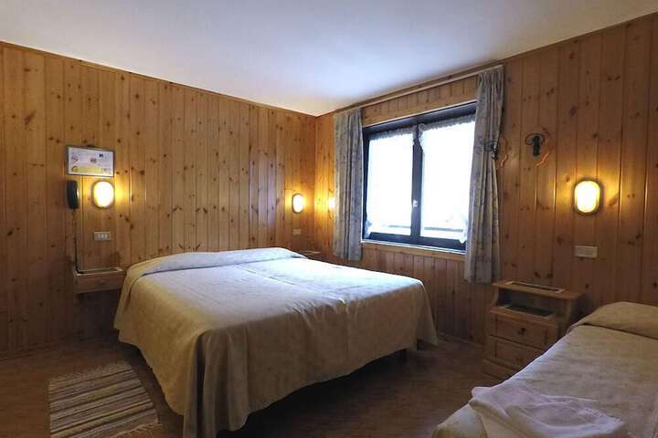 Room 38 of 63