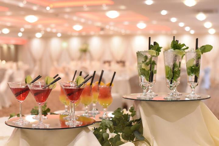 Ballroom/Hall 61 of 83