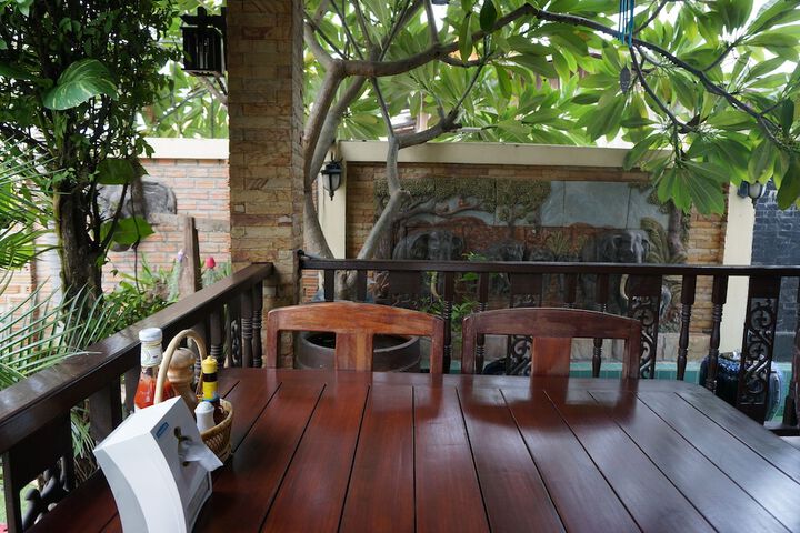 Breakfast area