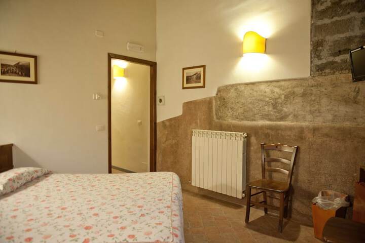 Room 17 of 26
