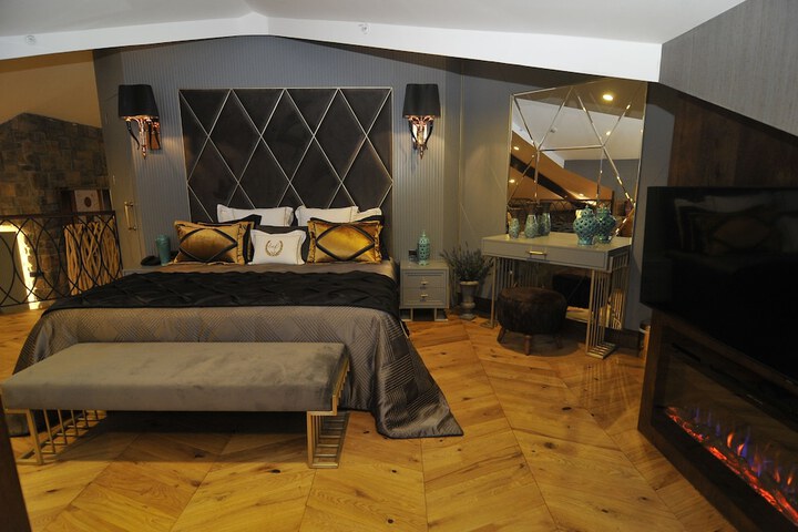Room 19 of 130