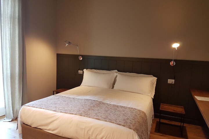 Room 16 of 47