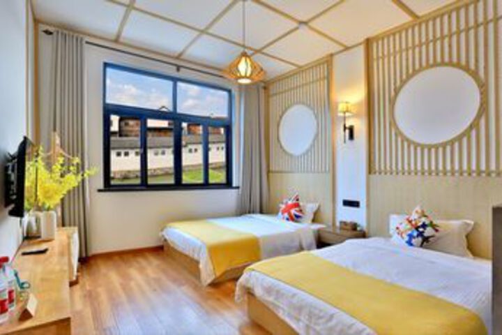 Room 18 of 25