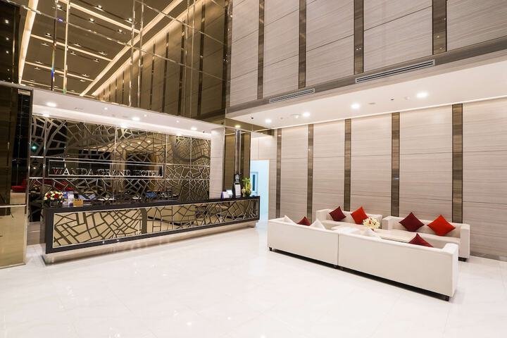 Guest Lobby