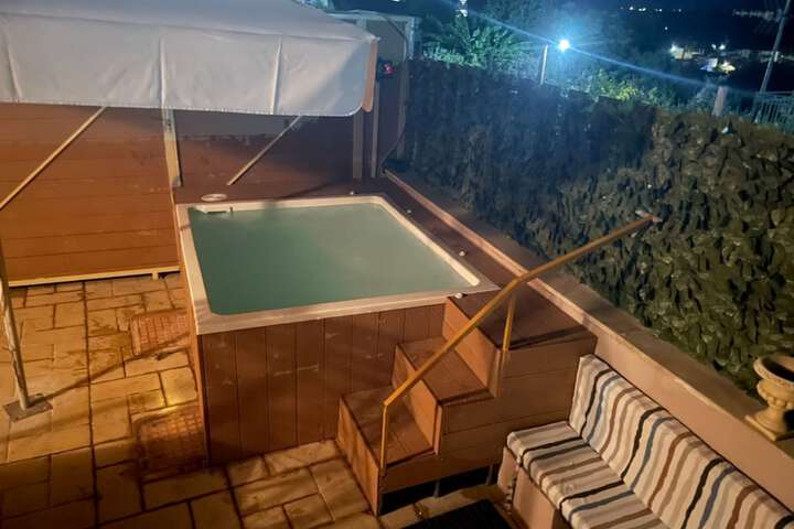 Spa 32 of 71