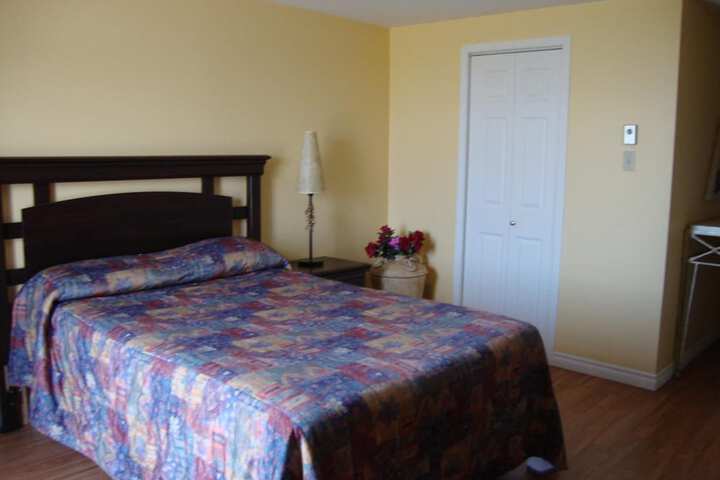Room 11 of 36