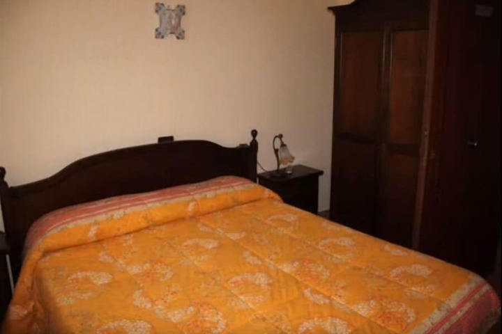 Room 6 of 29