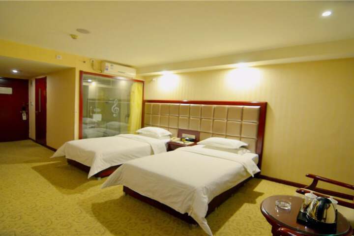 Room 7 of 20