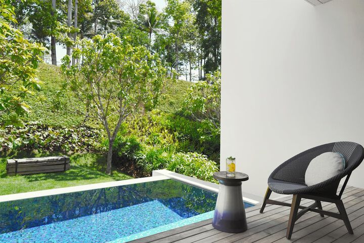 Pool 43 of 137