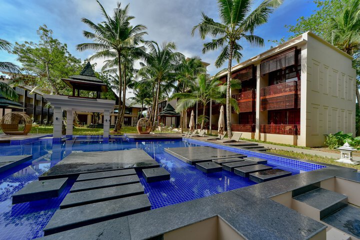 Pool 15 of 50