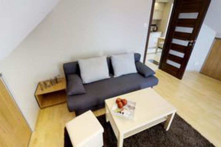 Room 34 of 38