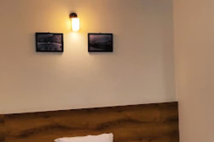 Room 16 of 16