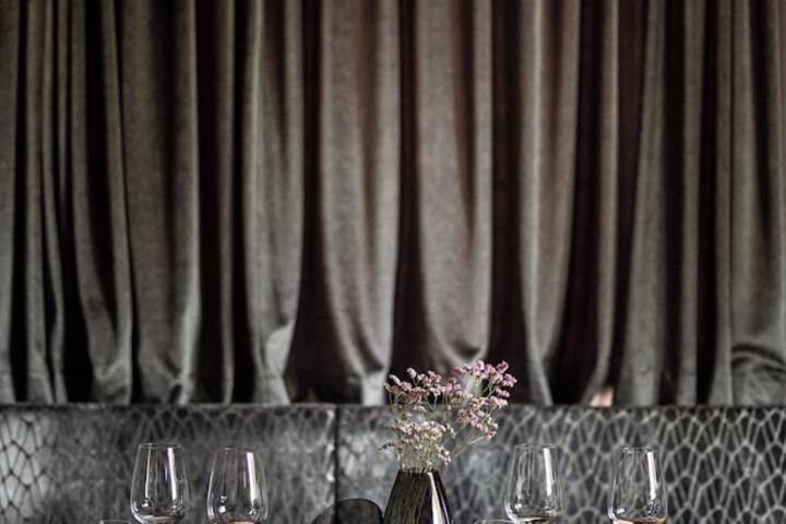 Dining 77 of 90
