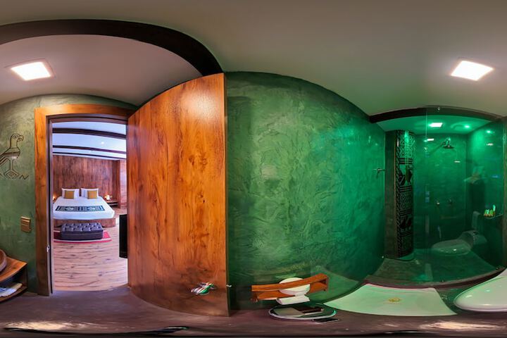 Room 41 of 61