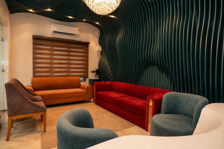 Hotel Interior 5 of 143