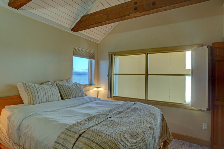 Room 26 of 184