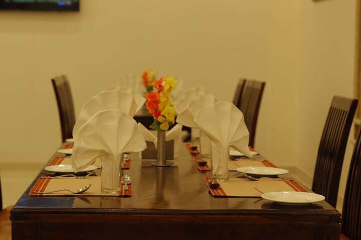 Dining 45 of 61