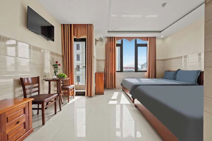 Room 11 of 21