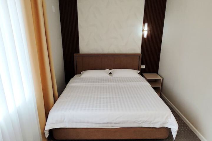 Cozy Hotel