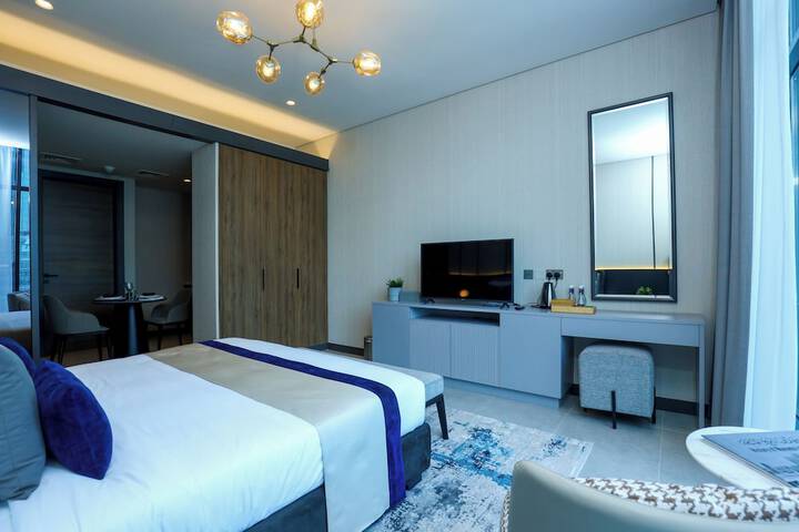 Room 28 of 43