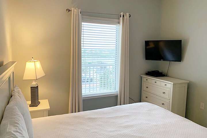 Room 12 of 85