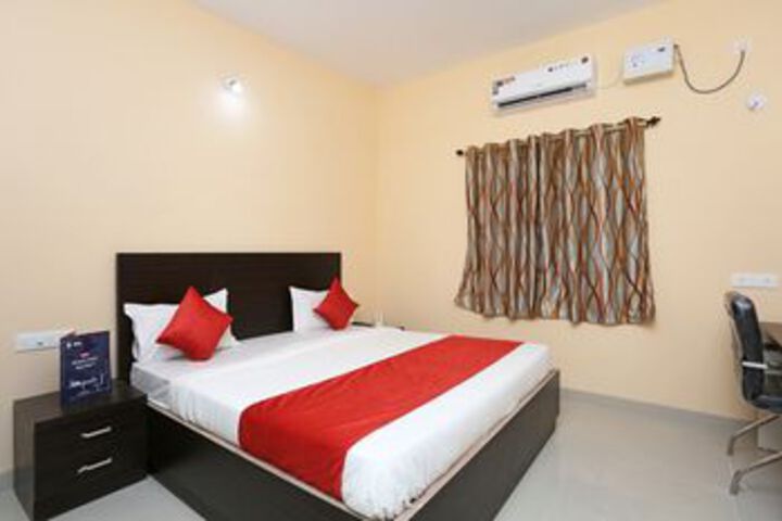 Room 12 of 21